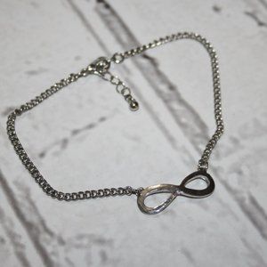 Beautiful silver infinity ankle bracelet 9-10"